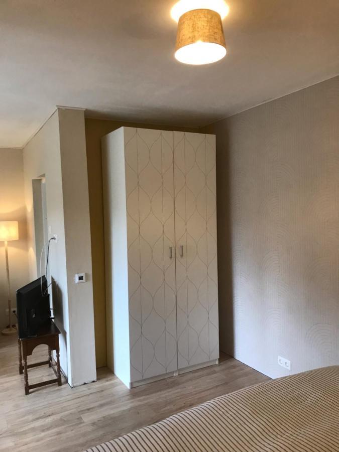 T Schooltje Hotel Schoondijke Eksteriør billede
